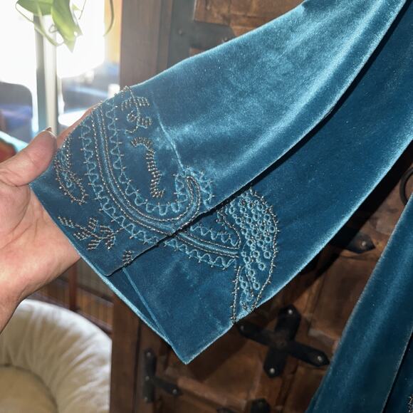 Chicos Travelers Collection Teal Blue Cascading Beaded Jacket Size 4 - Picture 3 of 8